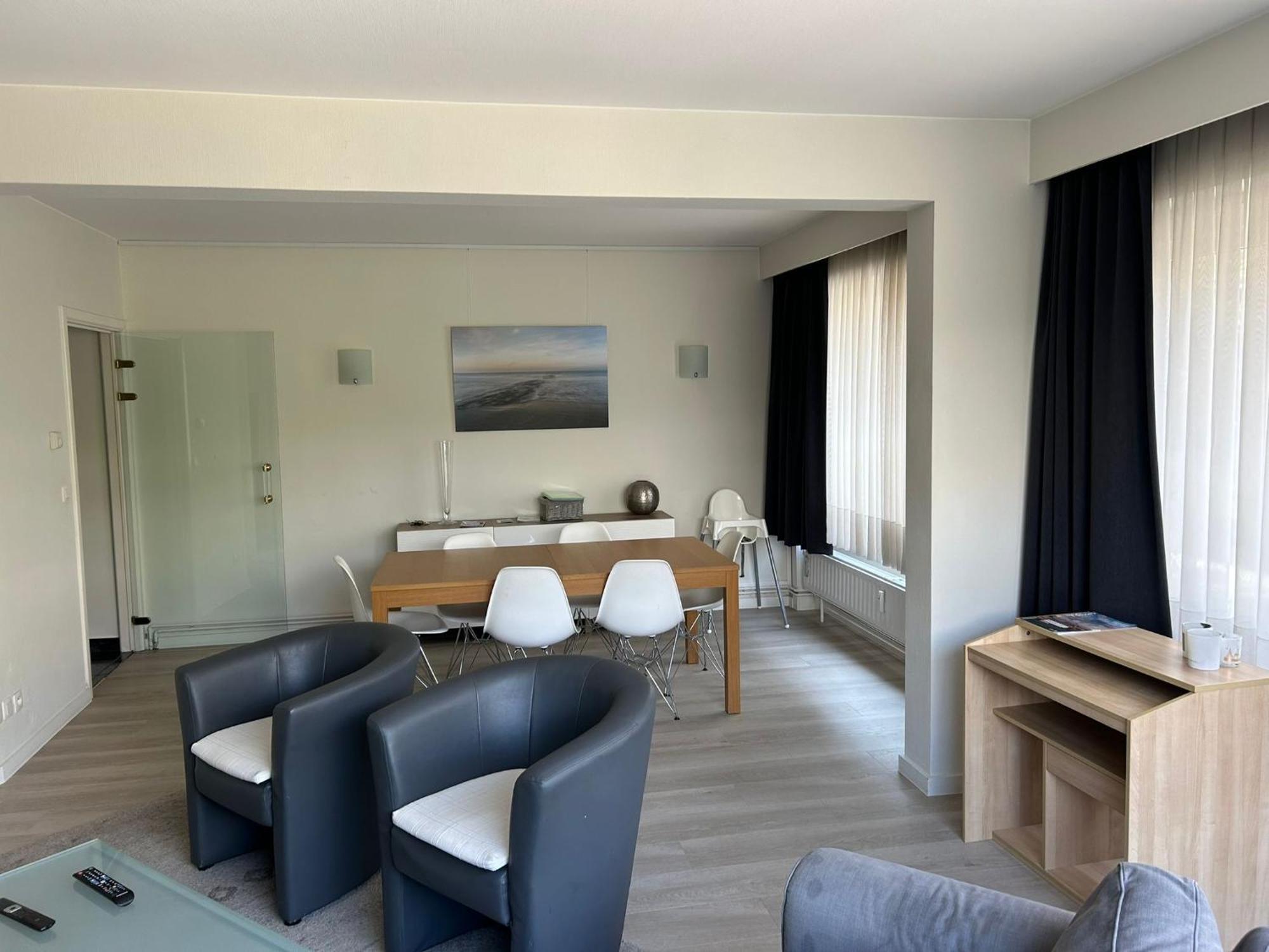 3 Bedroom Apartment Nearby The Sea Oostende Bagian luar foto